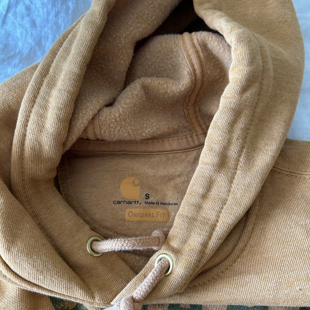 Carhartt Tan Sweatshirt with Logo - Picture 2 of 2